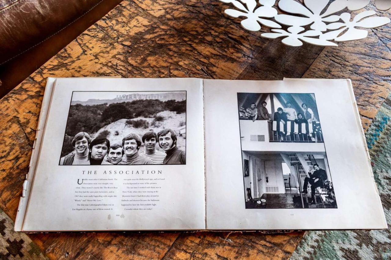 Hollywood Sign Chalet