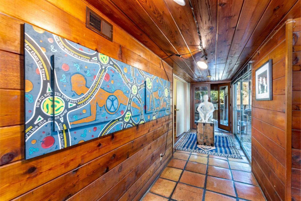 Hollywood Sign Chalet *