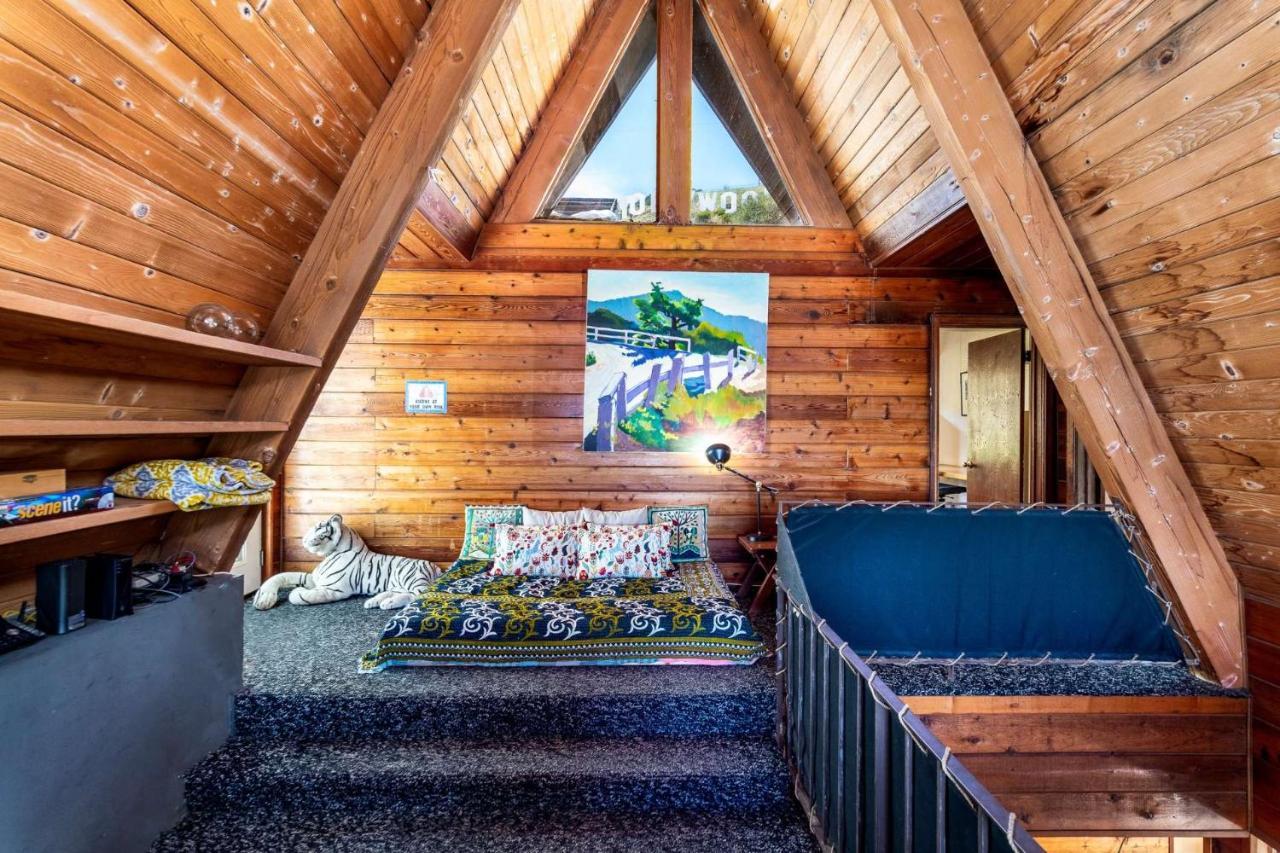 Hollywood Sign Chalet